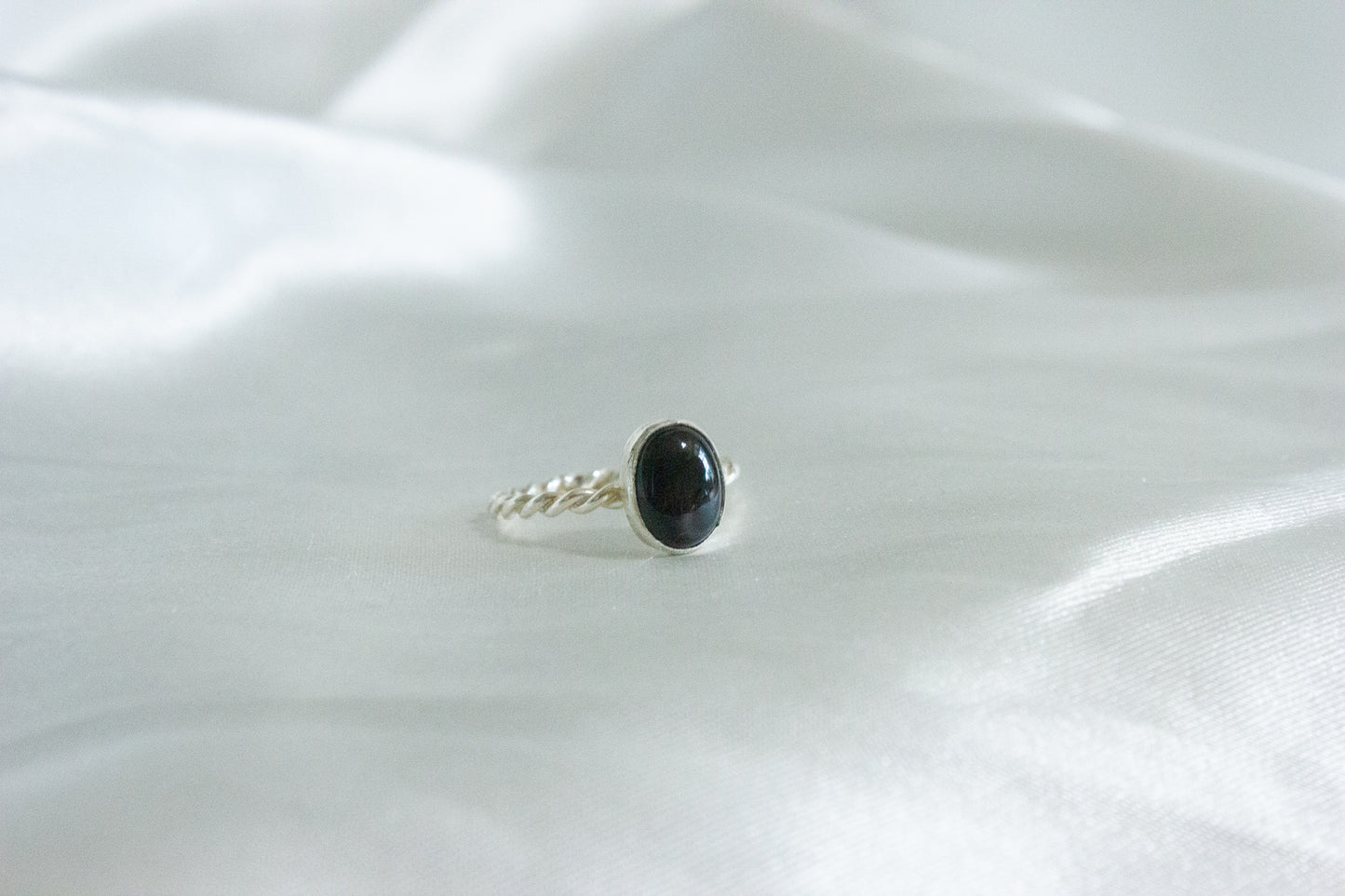 Twisted Gemstone Ring- Onyx