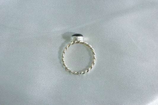 Twisted Gemstone Ring- Onyx