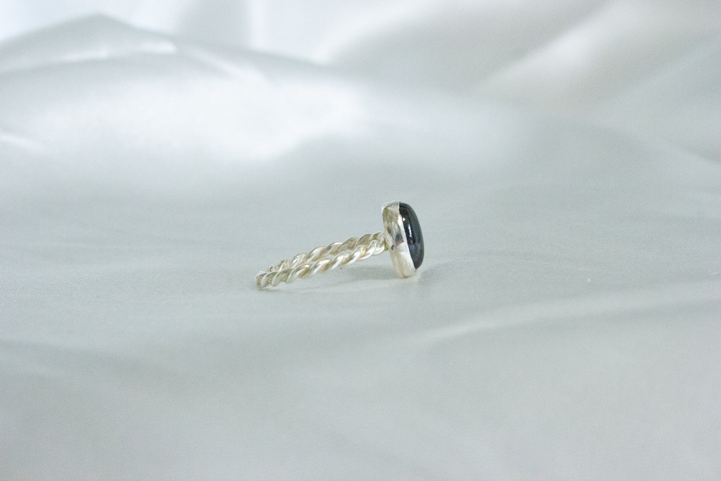 Twisted Gemstone Ring- Onyx